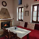 Penzion Archontiko Repana - Stone Retreat