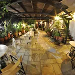 Archontiko Repana - Stone Retreat 마크리니차